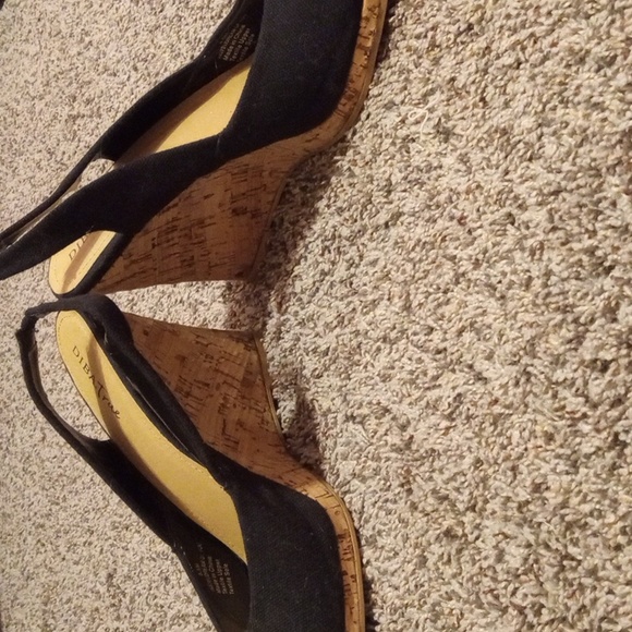 Black Heels - Picture 4 of 5